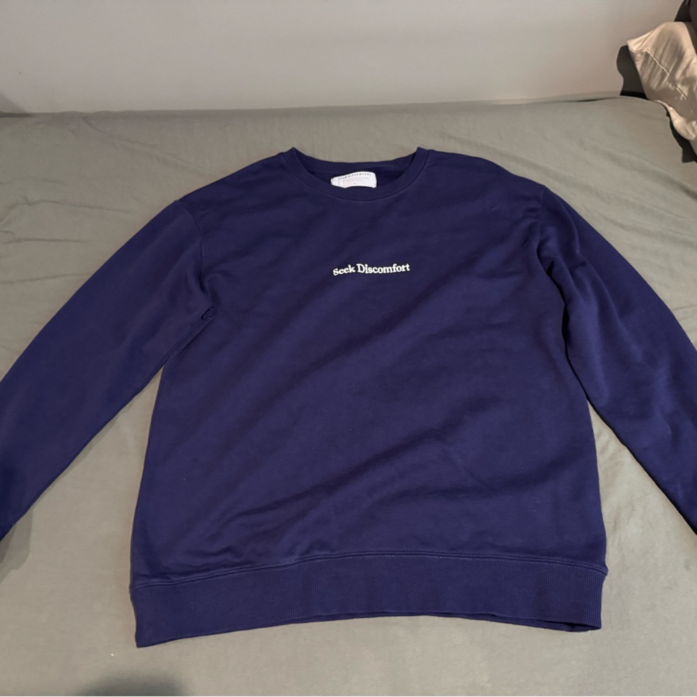 Seek Discomfort Indigo Essentials Sweater Size Large